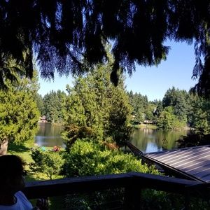 Meet your Posher, Regina